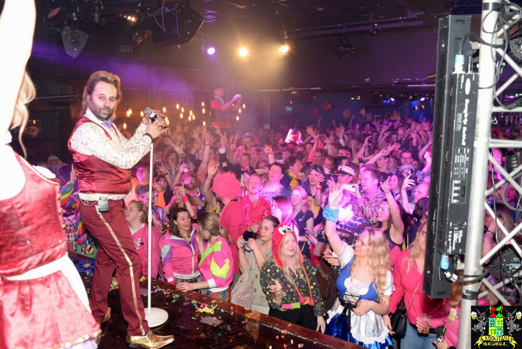 ../Images/Carnavals maandagavond in VdG 126.jpg